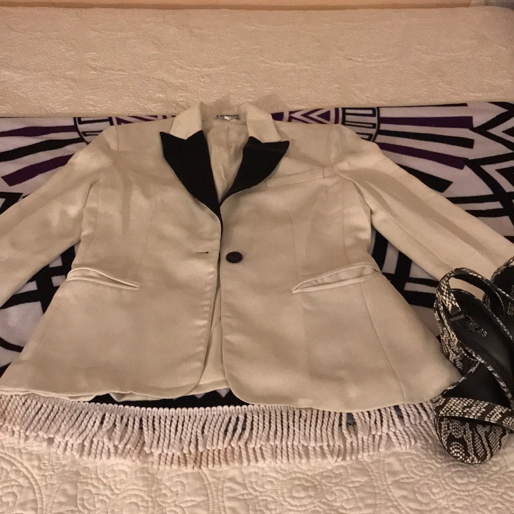 EXPRESS White and Black Tuxedo Blazer